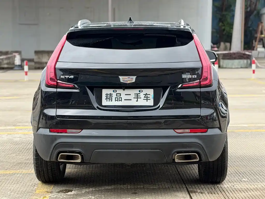 Cadillac XT4 2023 — фото 9