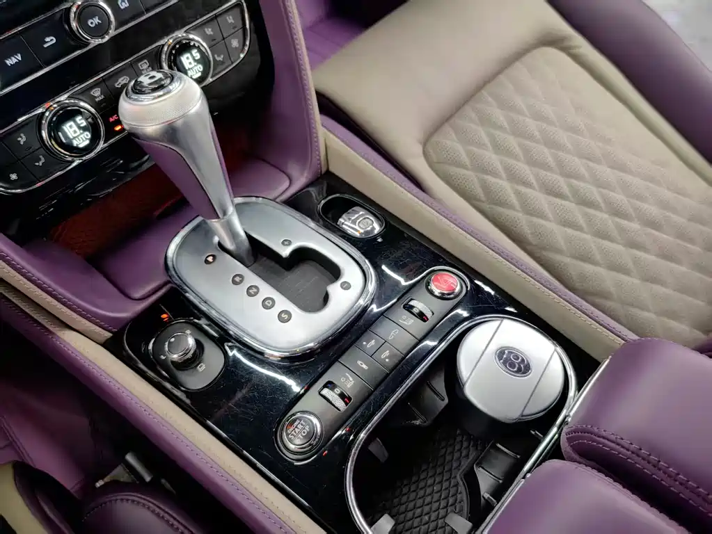 Bentley Continental 2012 — фото 9