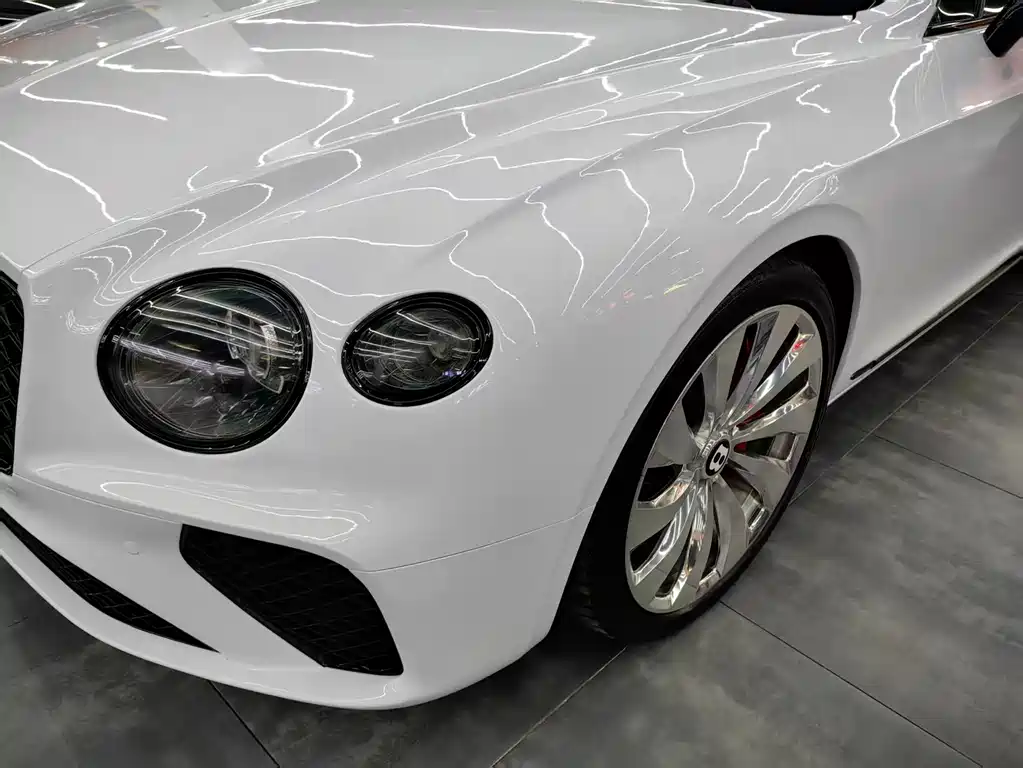 Bentley Continental 2012 — фото 13