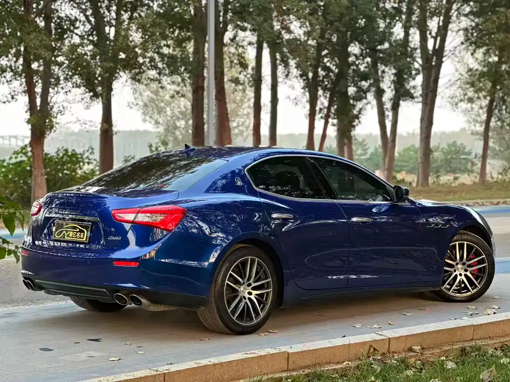 Maserati Ghibli 2017 — фото 8