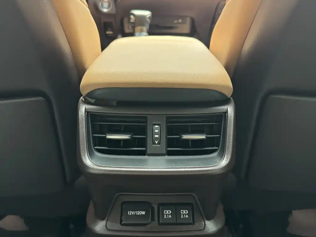 Lexus ES 2019 — фото 17