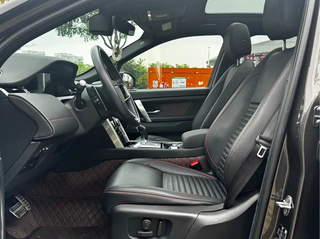 Land Rover Discovery Sport 2023 — фото 12