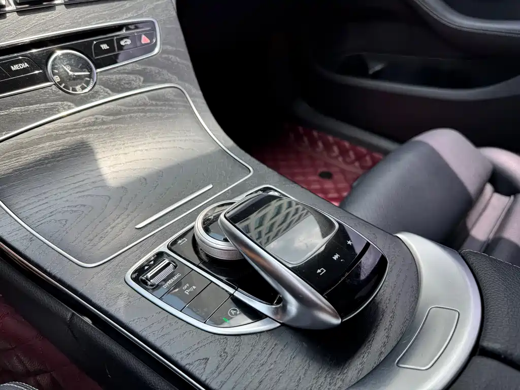 Mercedes-Benz C-Class 2017 — фото 24