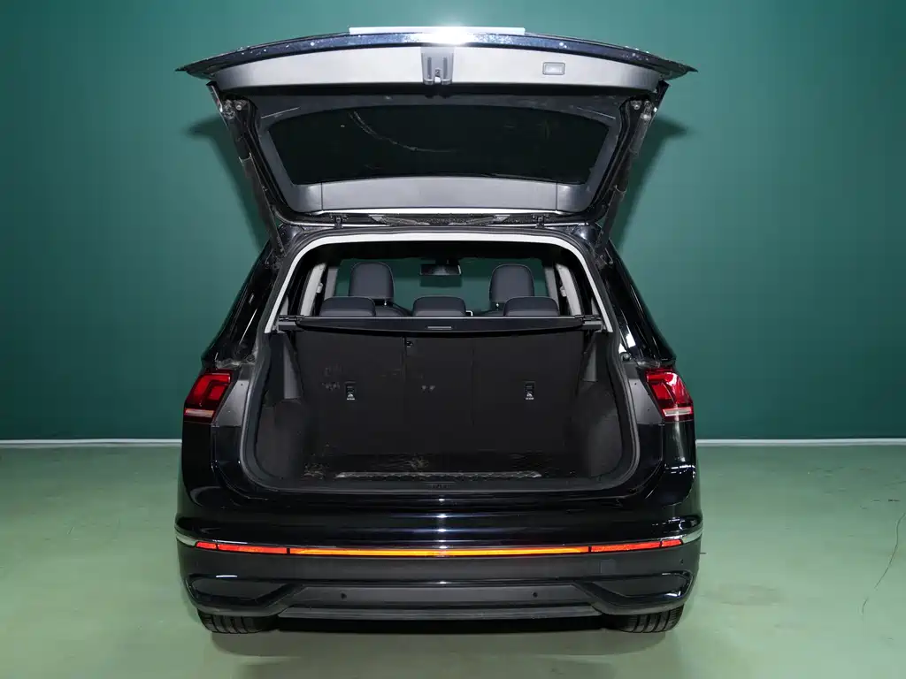 Volkswagen Tiguan L 2025 — фото 6
