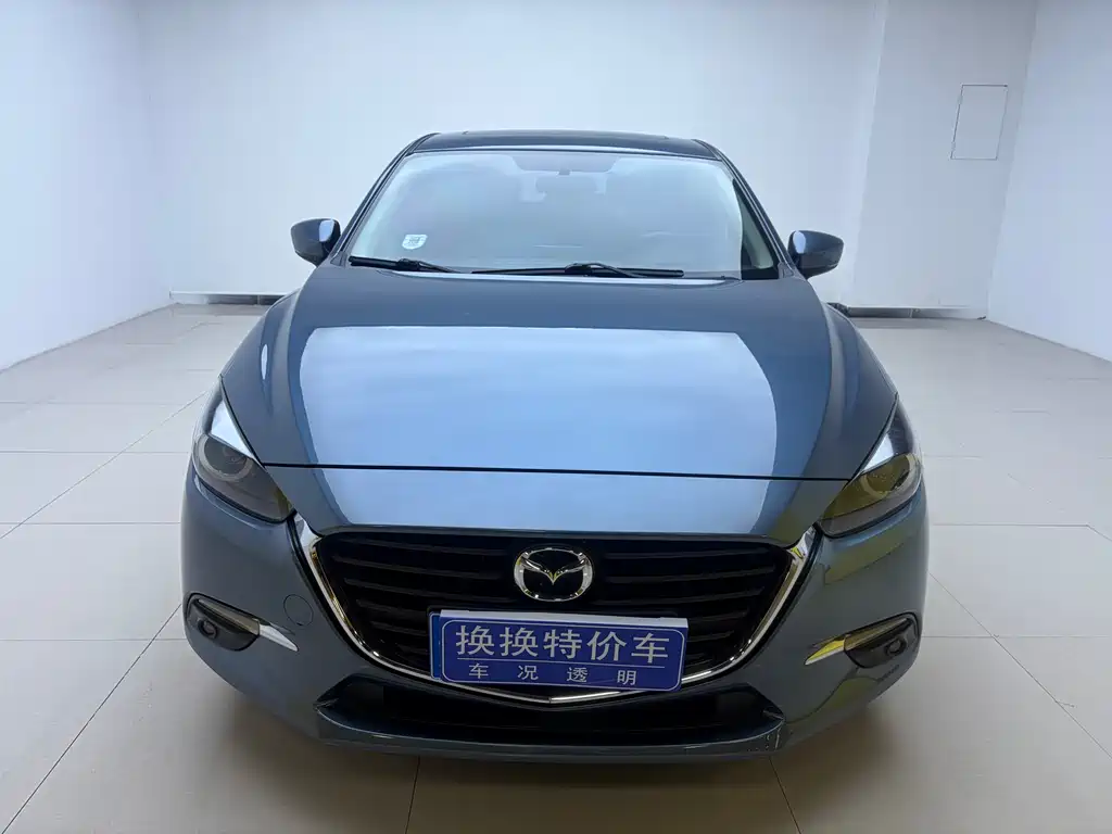 Mazda 3 Axela 2018 — фото 2