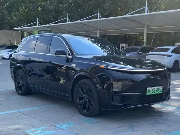 Li Auto L8 2023