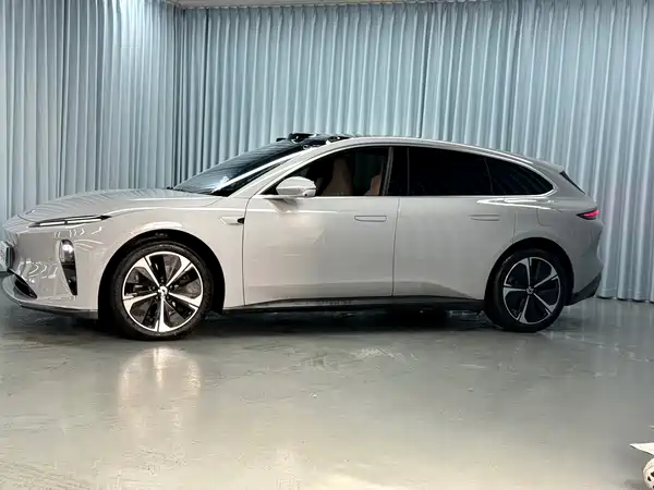 NIO ET5T 2024