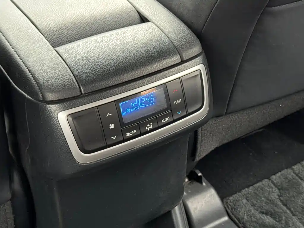 Toyota Highlander 2017 — фото 18