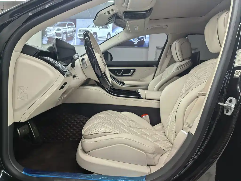 Mercedes-Benz Maybach S-Class 2023 — фото 5