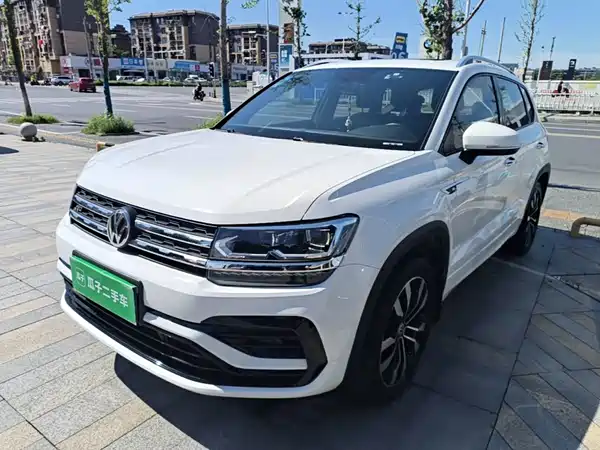 Volkswagen Tharu 2019