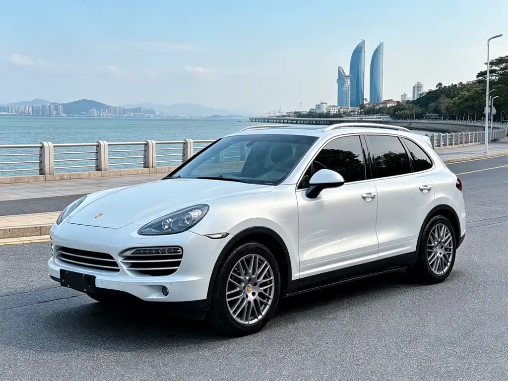 Porsche Cayenne 2014 — фото 1