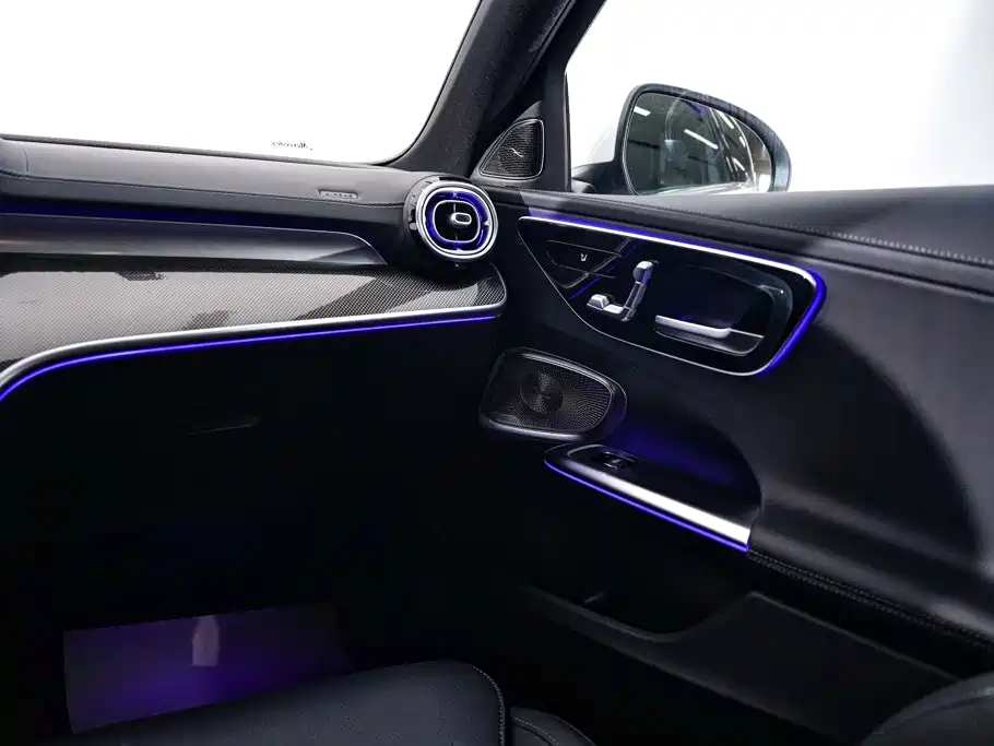 Mercedes-Benz C-Class 2026 — фото 26