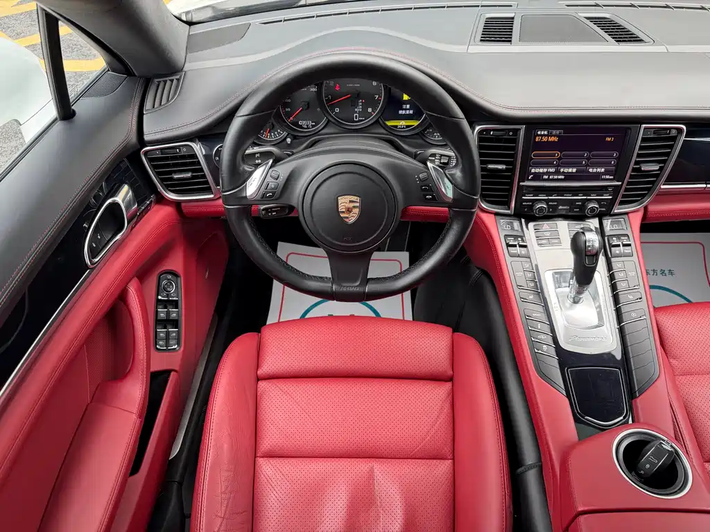 Porsche Panamera 2015 — фото 11