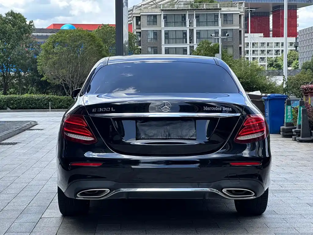 Mercedes-Benz E-Class 2019 — фото 8