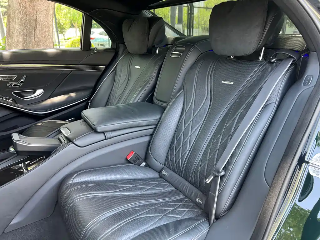 Mercedes-Benz S-Class AMG 2019 — фото 15