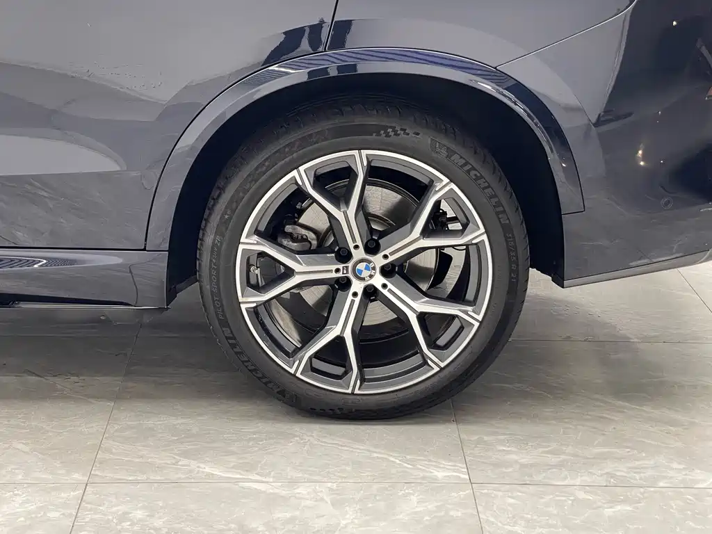 BMW X5 2024 — фото 12