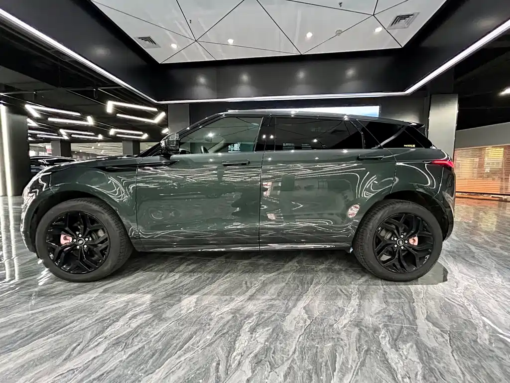 Land Rover Evoque 2023 — фото 8