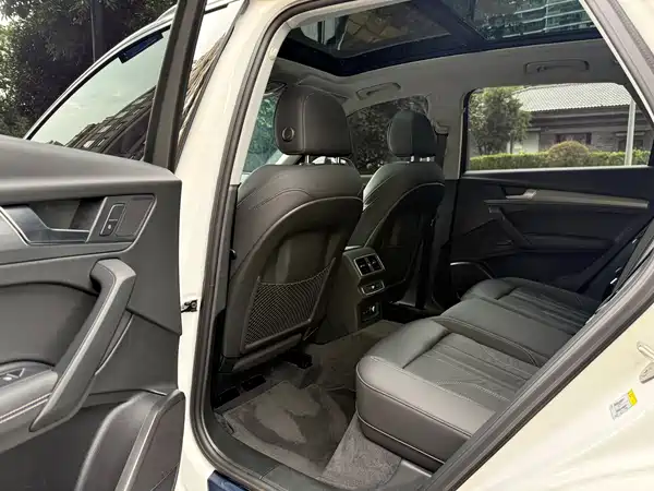 Audi Q5L 2023