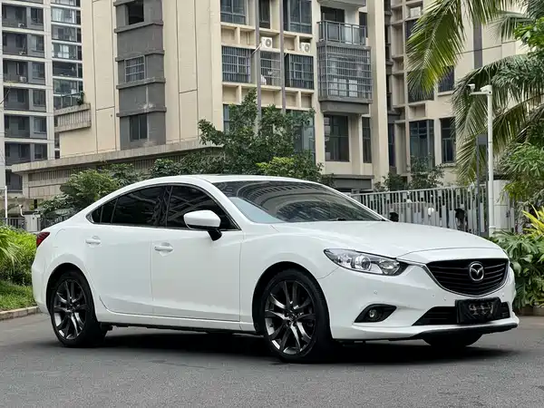 Mazda Atenza 2015