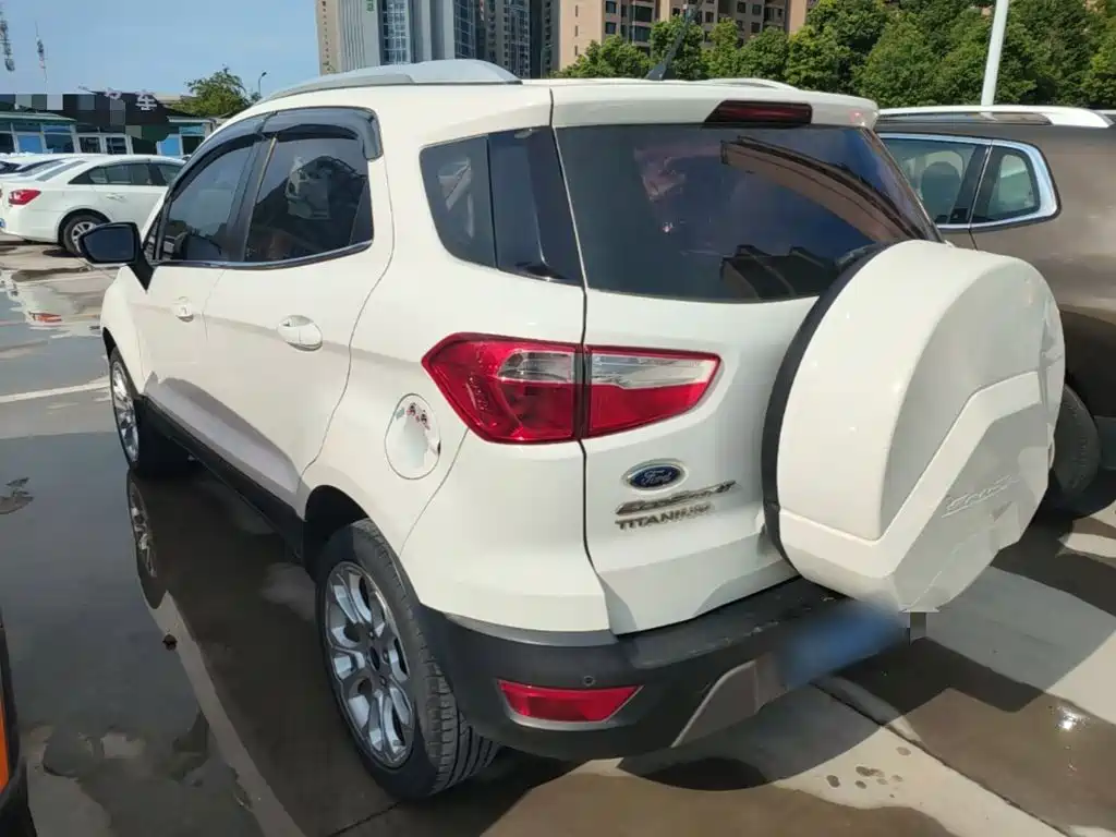 Ford EcoSport 2018 — фото 5