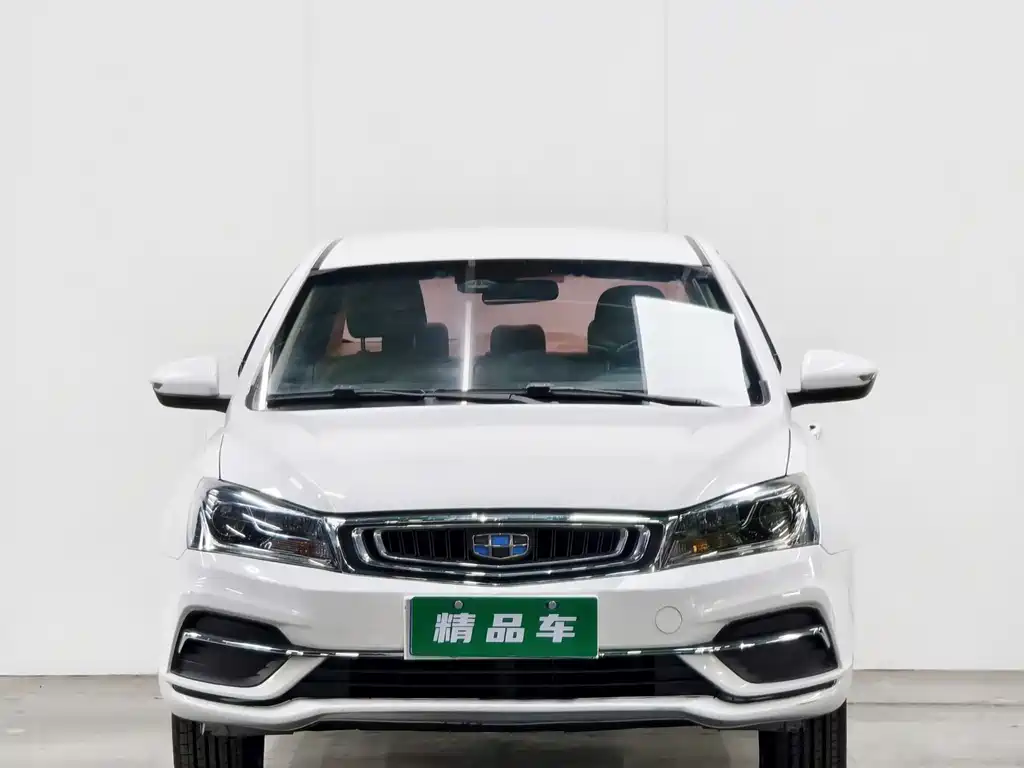 Geely Emgrand 2018 — фото 2