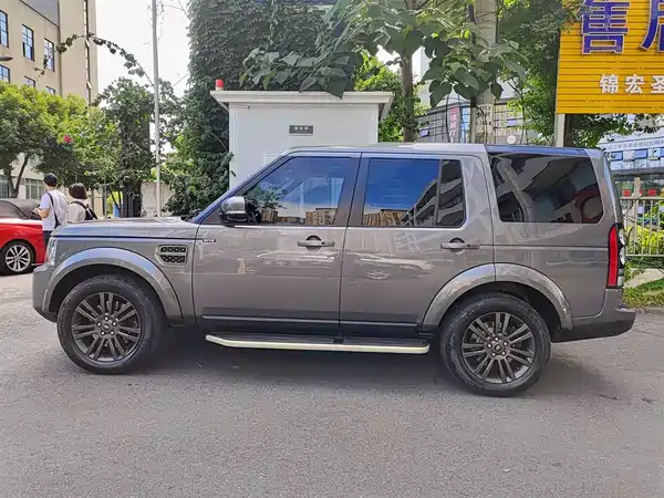 Land Rover Discovery 2016