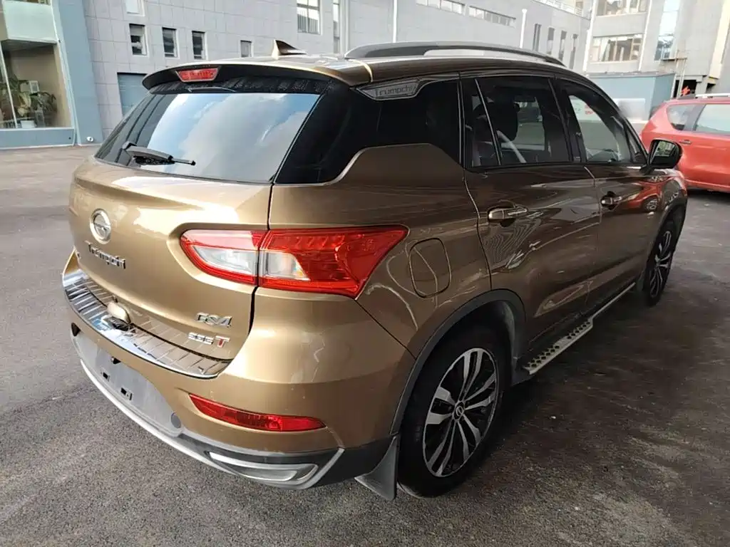 GAC Trumpchi GS4 2017 — фото 7