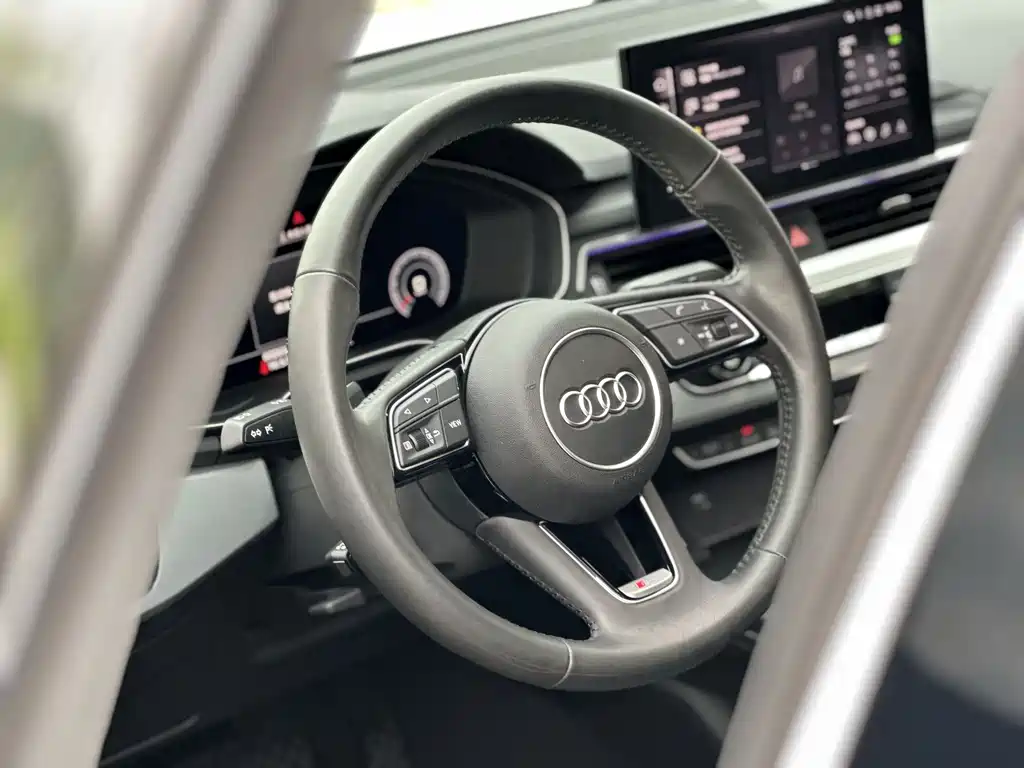 Audi A4L 2021