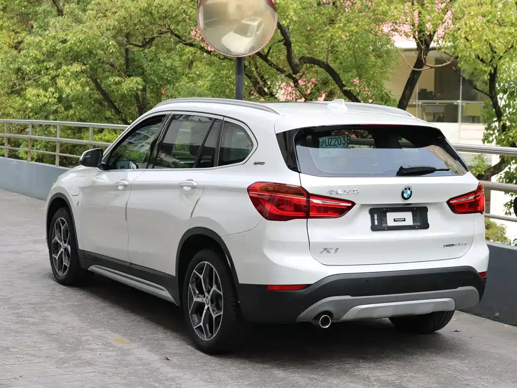 BMW X1 New Energy 2019 — фото 3