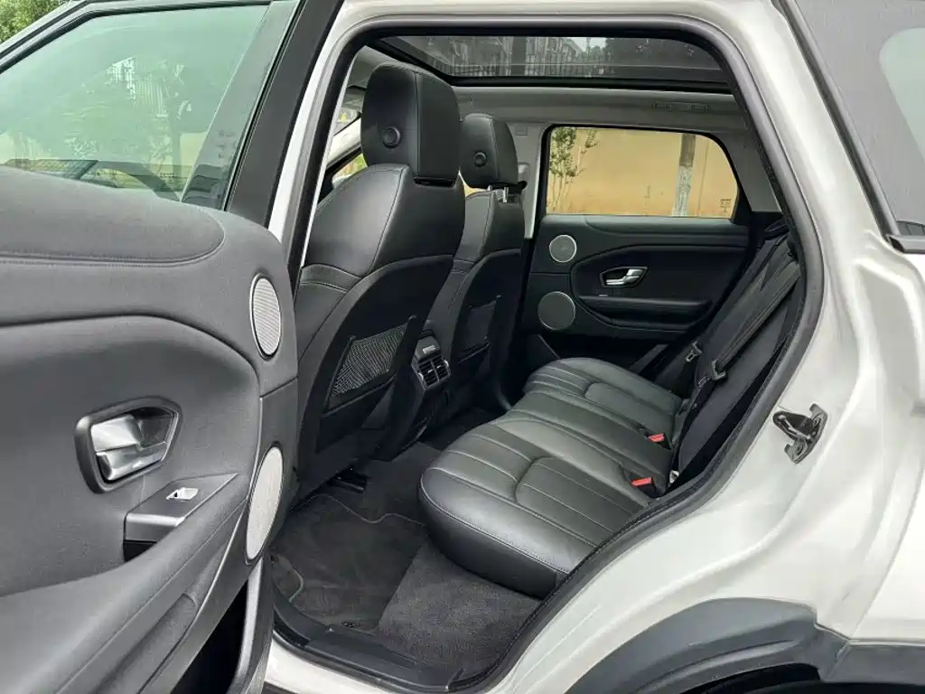 Land Rover Range Rover Evoque 2018 — фото 24