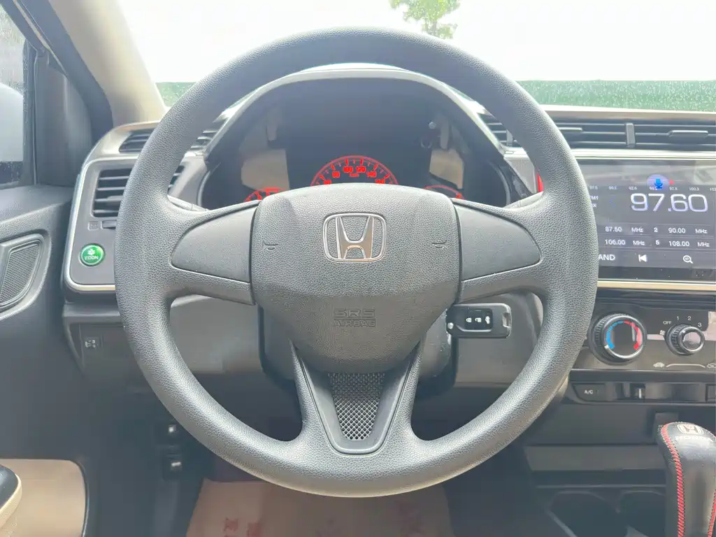 Honda City 2016 — фото 15