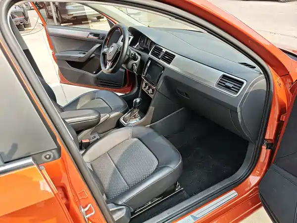 Volkswagen Santana 2016