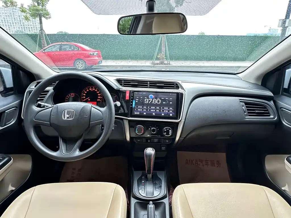 Honda City 2016 — фото 12