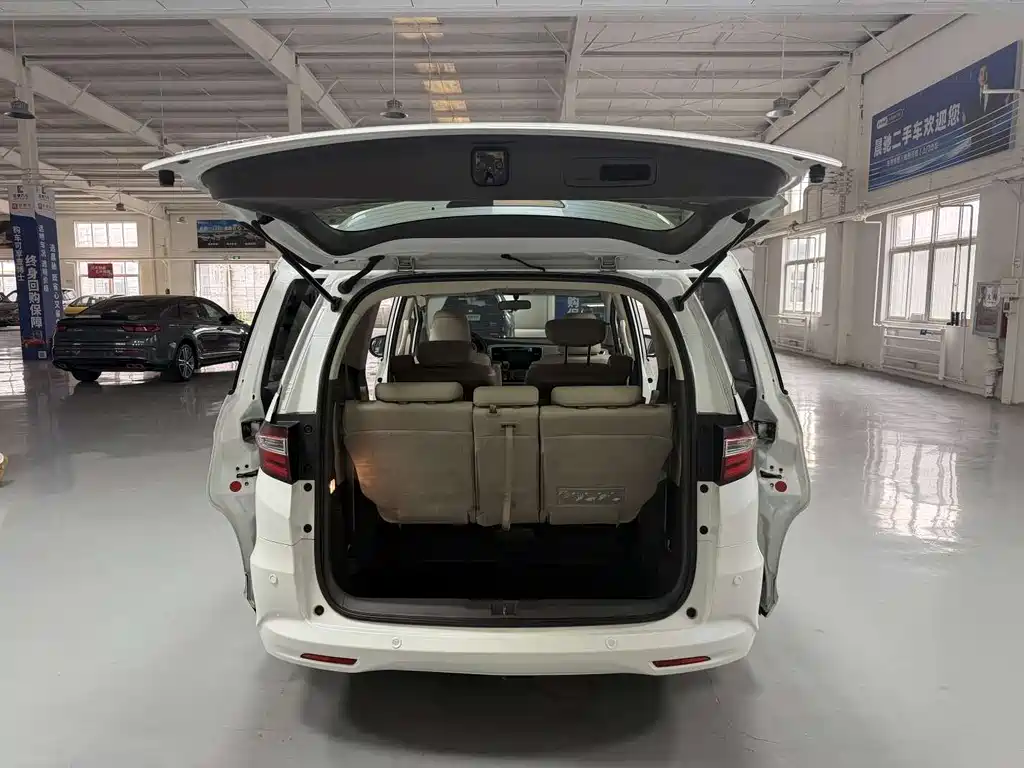 Honda Odyssey 2016 — фото 16