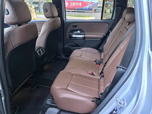 Mercedes-Benz GLB 2023