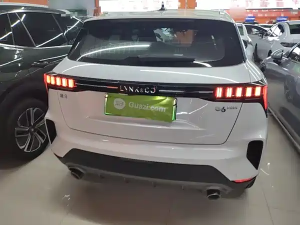 Lynk & Co 06 EM-P 2022