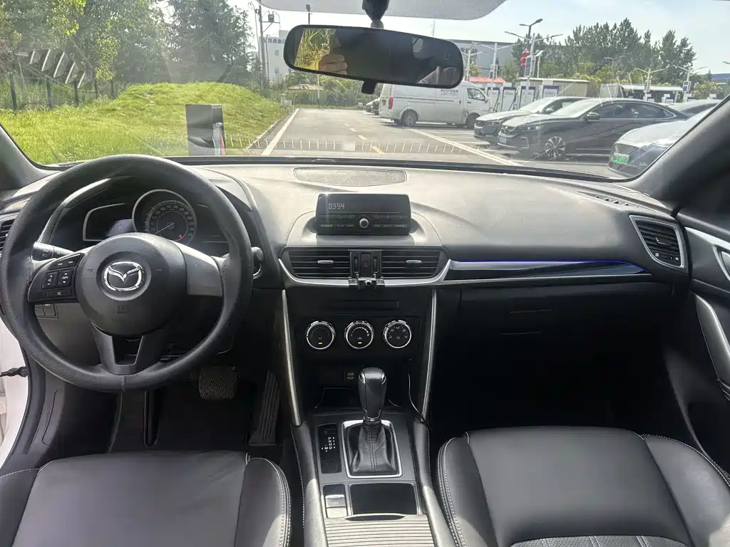 Mazda CX-4 2016 — фото 4