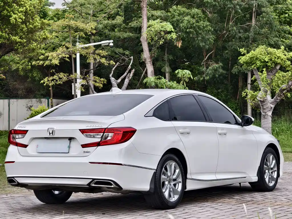 Honda Accord 2021 — фото 13