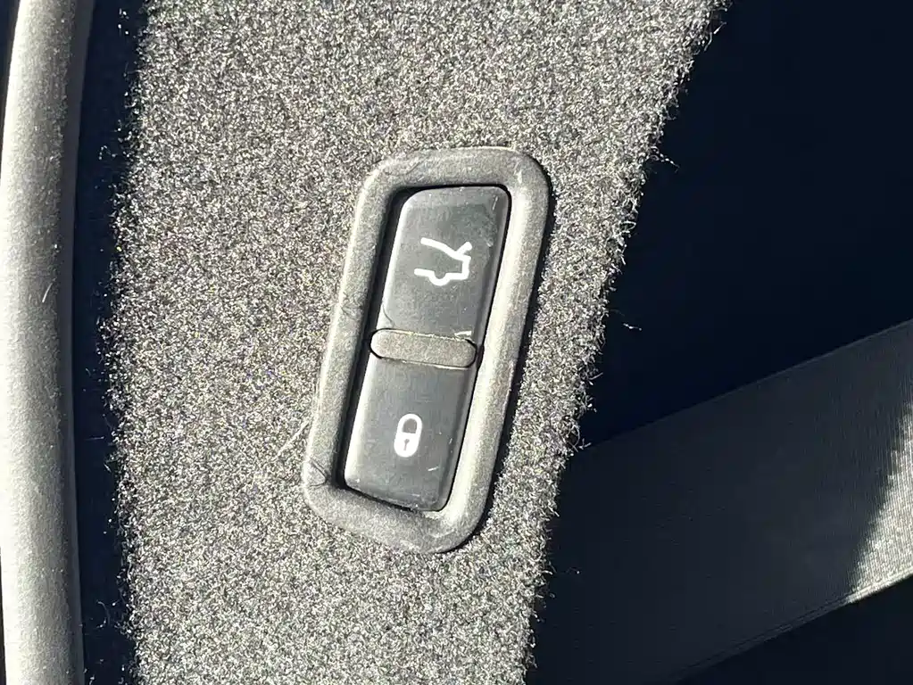 Maserati Levante 2017 — фото 10