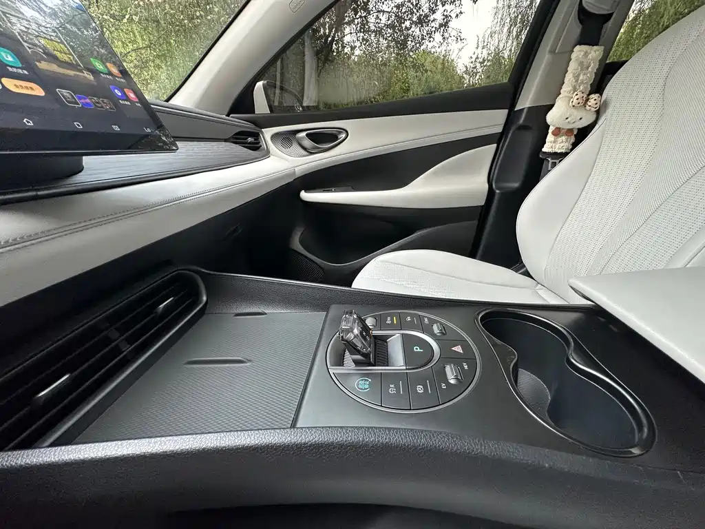 BYD Seal 05 DM-i 2025 — фото 10