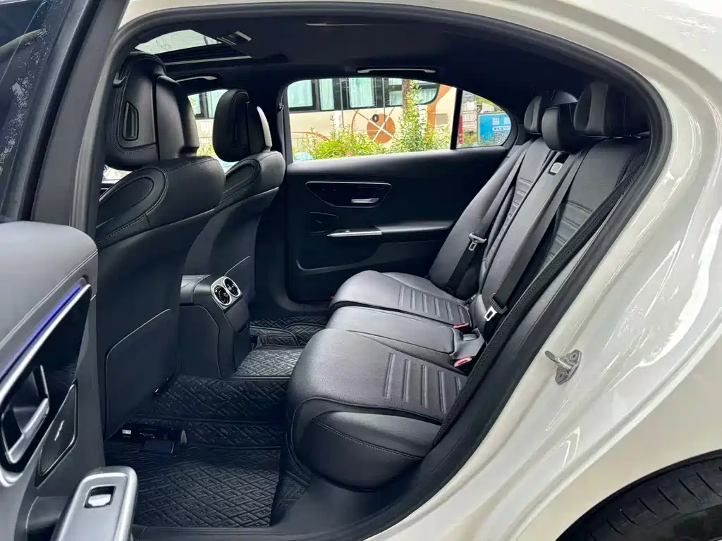 Mercedes-Benz C-Class 2022 — фото 8