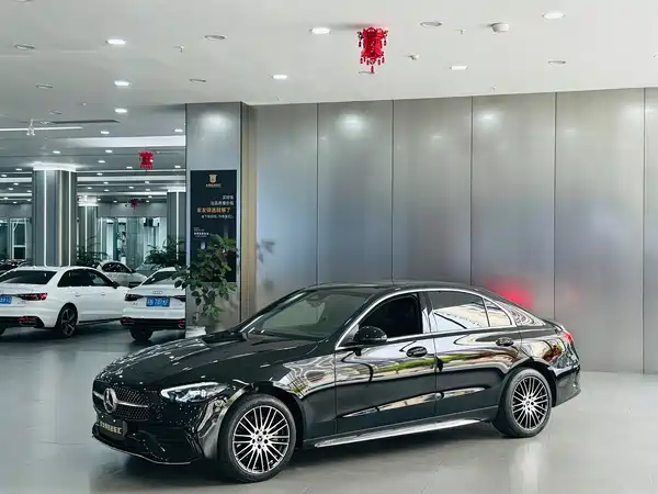 Mercedes-Benz C-Class 2022