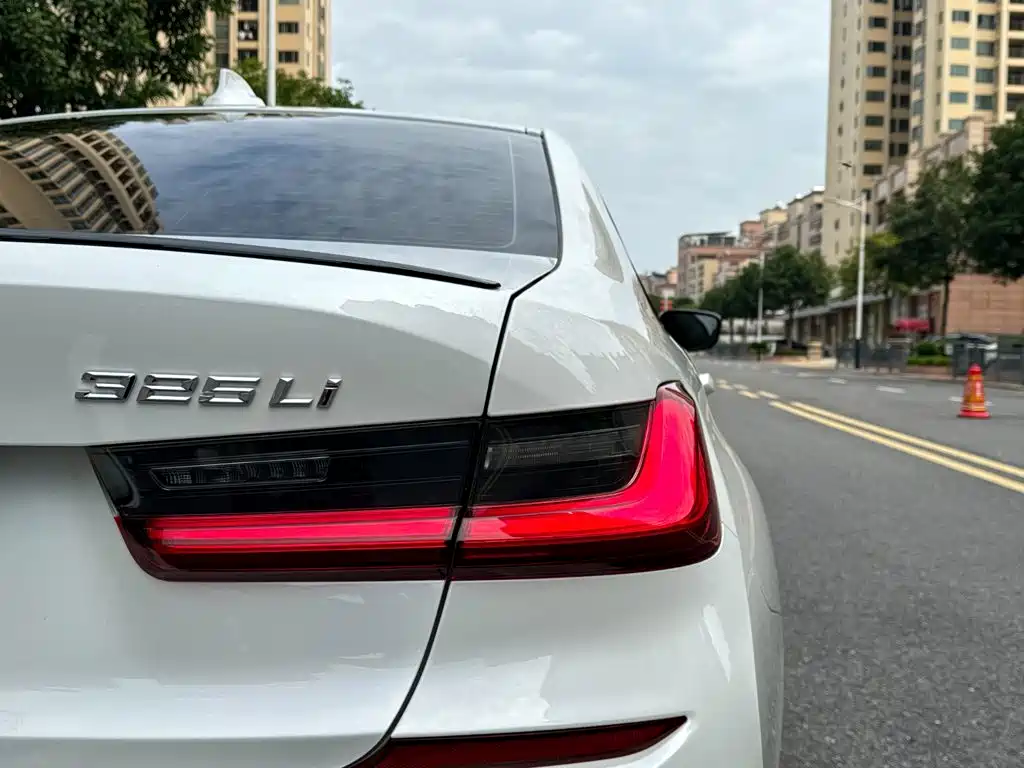 BMW 3 Series 2020 — фото 14
