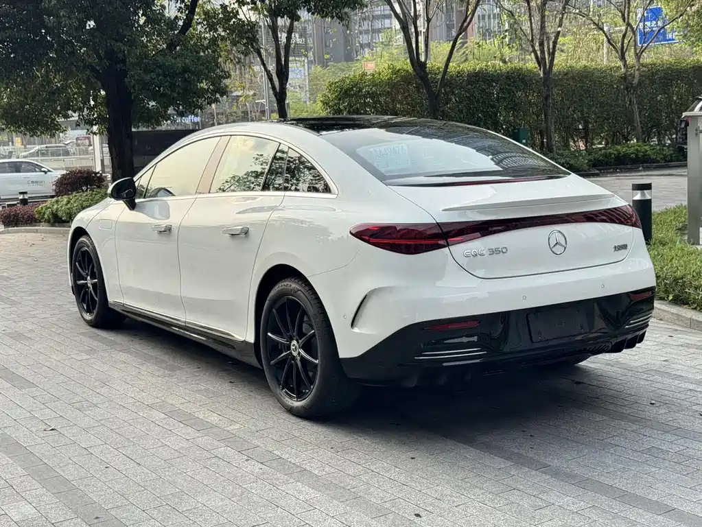 Mercedes-Benz EQE 2025