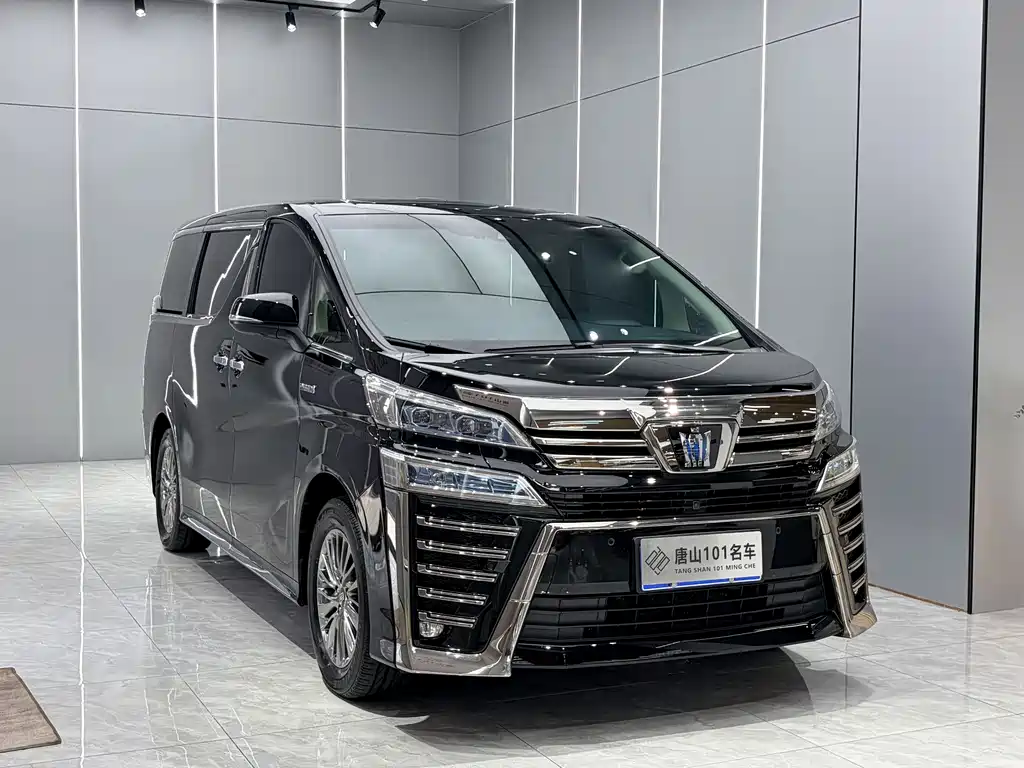 Toyota Vellfire 2022 — фото 3