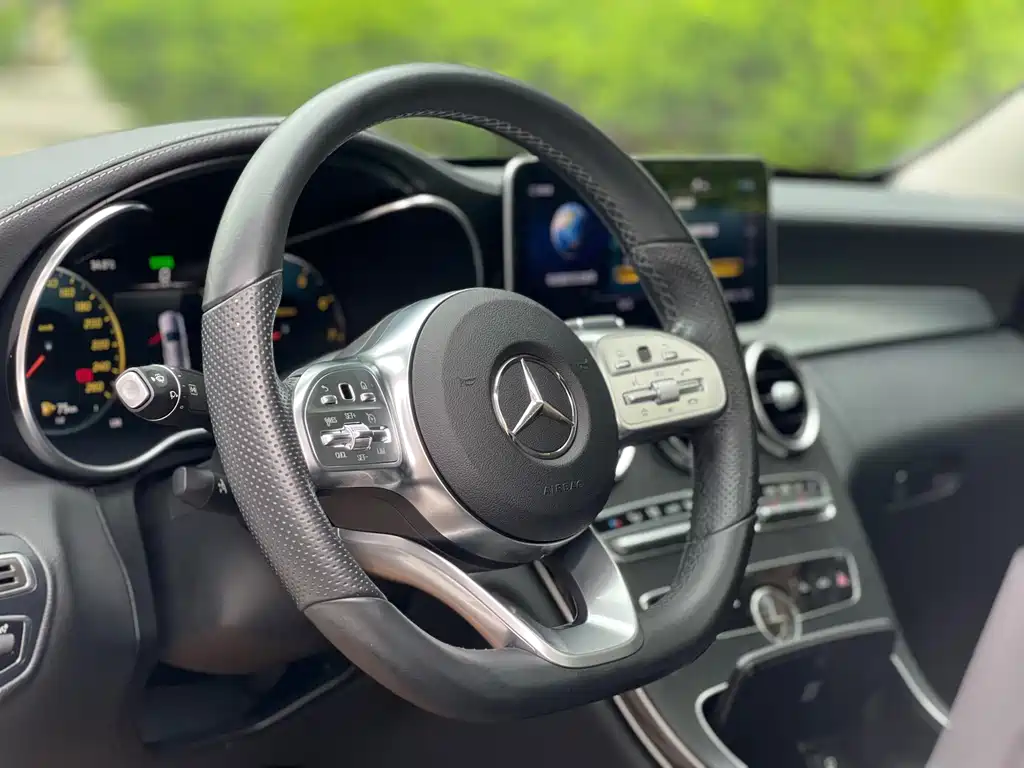 Mercedes-Benz C-Class 2020 — фото 12