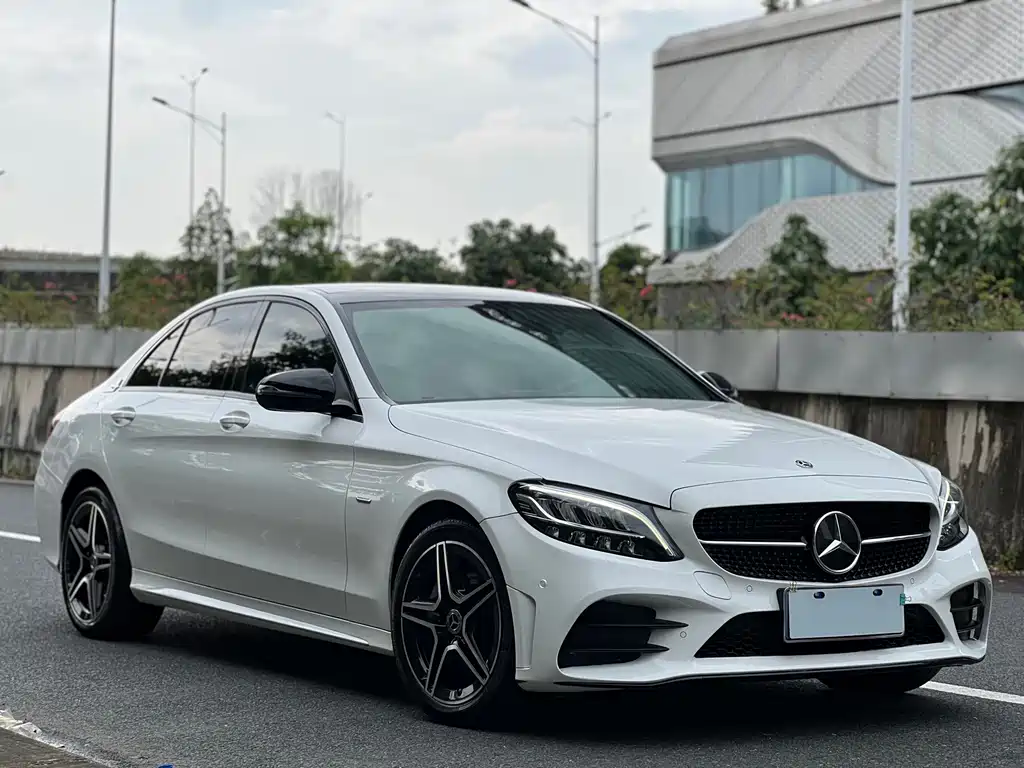 Mercedes-Benz C-Class 2020 — фото 18