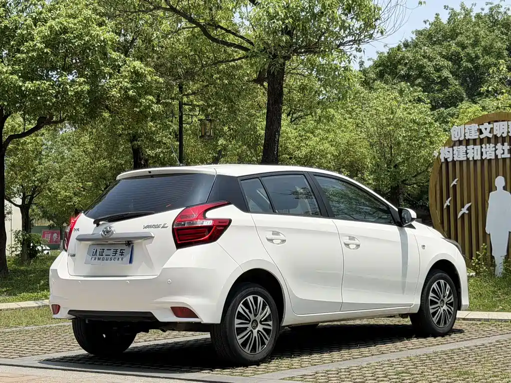 Toyota Yaris L 2020