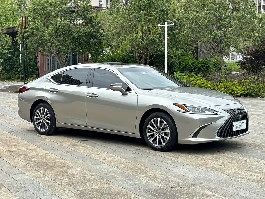 Lexus ES 2023 — фото 3