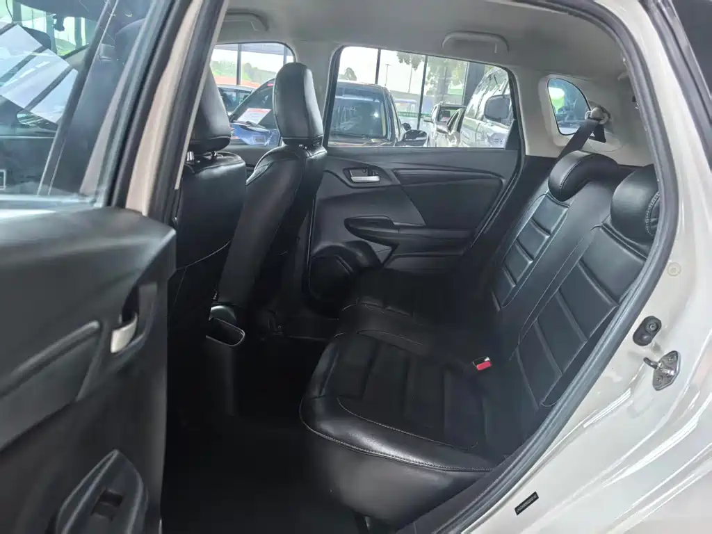 Honda Fit 2015 — фото 10